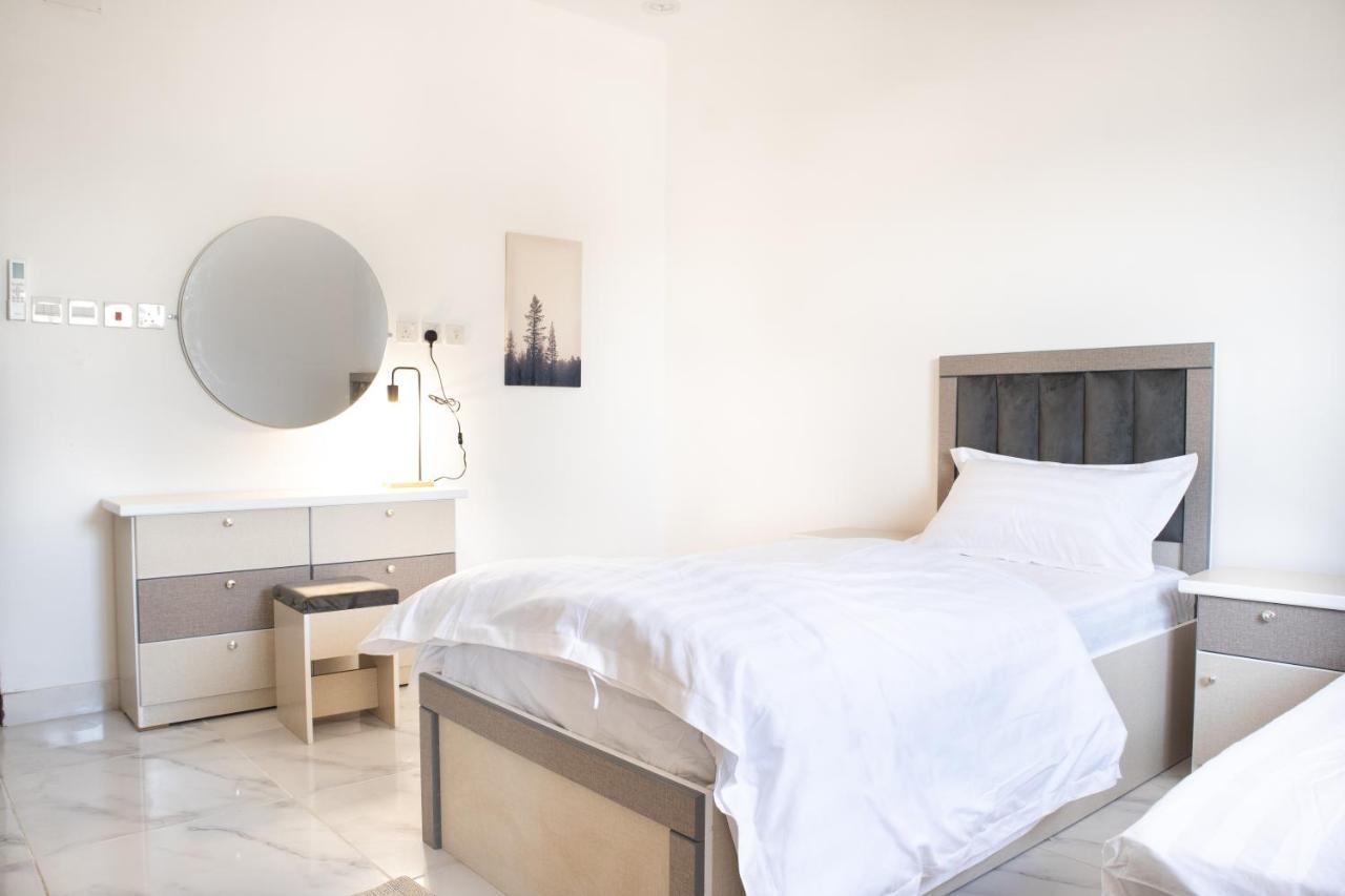 Comfortable & Big Family Apartments 10Mins Drive To Al-Masjid -Nabawi - Nozol Noor 2 Medina Eksteriør bilde