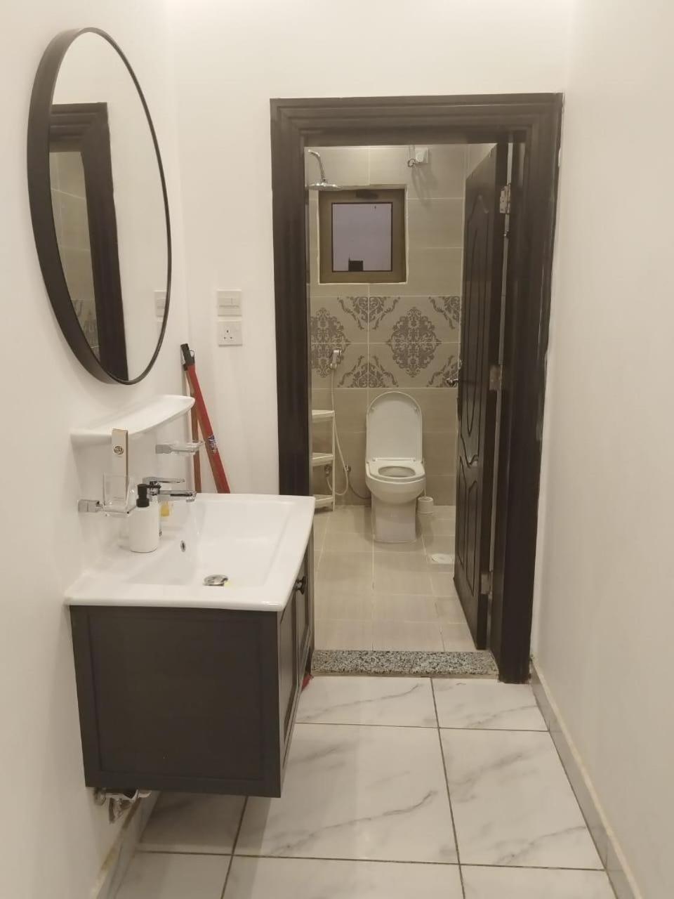 Comfortable & Big Family Apartments 10Mins Drive To Al-Masjid -Nabawi - Nozol Noor 2 Medina Eksteriør bilde