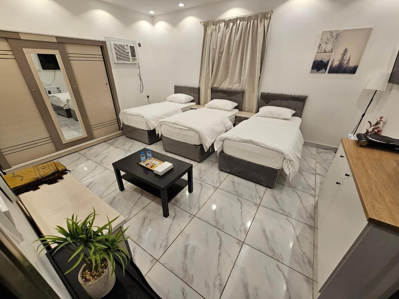 Comfortable & Big Family Apartments 10Mins Drive To Al-Masjid -Nabawi - Nozol Noor 2 Medina Eksteriør bilde