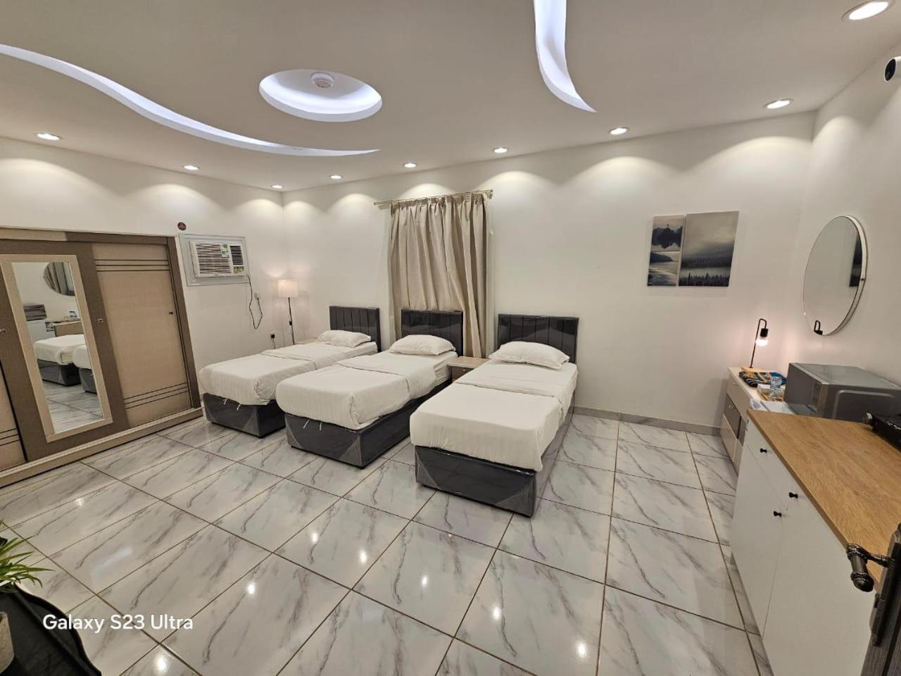 Comfortable & Big Family Apartments 10Mins Drive To Al-Masjid -Nabawi - Nozol Noor 2 Medina Eksteriør bilde